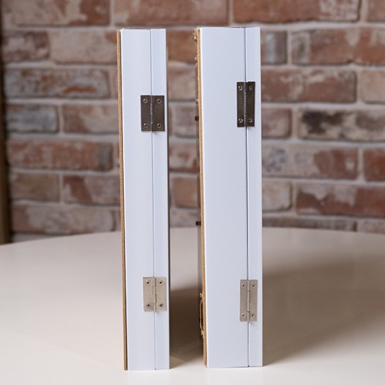 Рамка для детских рисунков белого цвета А4 увеличенного размера